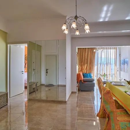 Apartmán καλλιστώ - With Free Parking